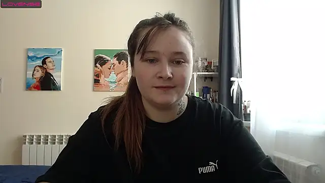 Snapshot of Light_Luna chatting on 03-08-25, 09:39 Light Luna online show from 03-08-25, 09:39