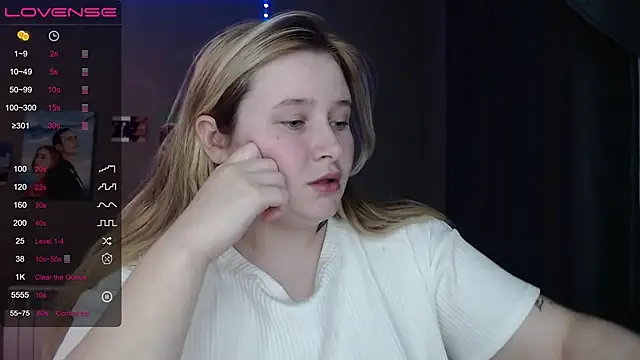 Light Luna online show from 11-29-25, 03:45