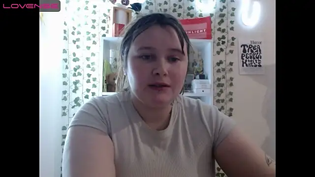 Snapshot of Light_Luna chatting on 01-13-25, 11:52 Light Luna online show from 01-13-25, 11:52