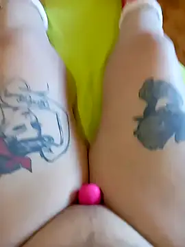 Snapshot of Hotsereia chatting on 12-08-24, 03:02 Hotsereia online show from 12-08-24, 03:02