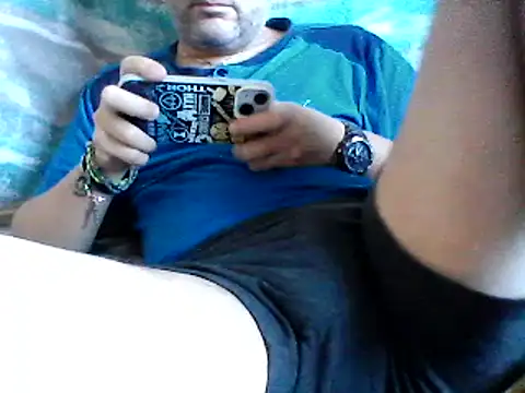 Snapshot of daky_86 chatting on 09-17-25, 03:36 daky 86 online show from 09-17-25, 03:36