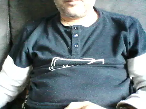 Snapshot of daky_86 chatting on 10-21-25, 03:00 daky 86 online show from 10-21-25, 03:00