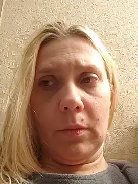 Snapshot of LeraSweet chatting on 10-12-25, 08:10 LeraSweet online show from 10-12-25, 08:10