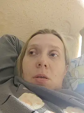 Snapshot of LeraSweet chatting on 10-18-25, 06:54 LeraSweet online show from 10-18-25, 06:54