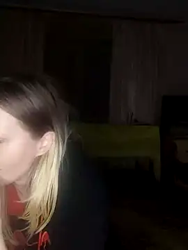 Snapshot of LeraSweet chatting on 12-14-24, 05:25 LeraSweet online show from 12-14-24, 05:25