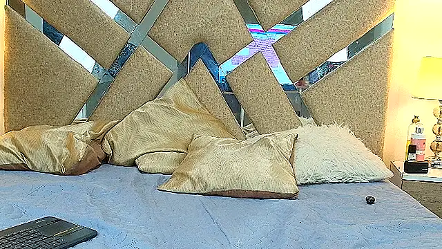 IsabellMendez  online show from 04-19-26, 06:10