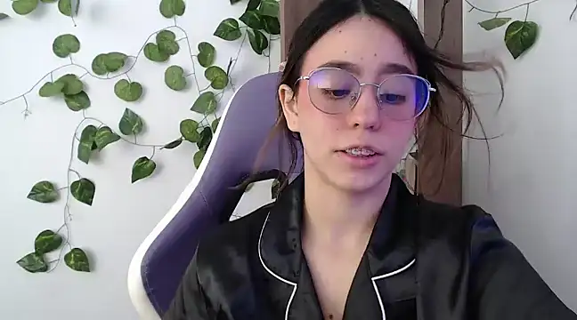 BlairVicent online show from 03-18-25, 03:22