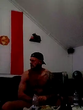 Snapshot of eltoulou chatting on 03-02-25, 05:41 eltoulou online show from 03-02-25, 05:41