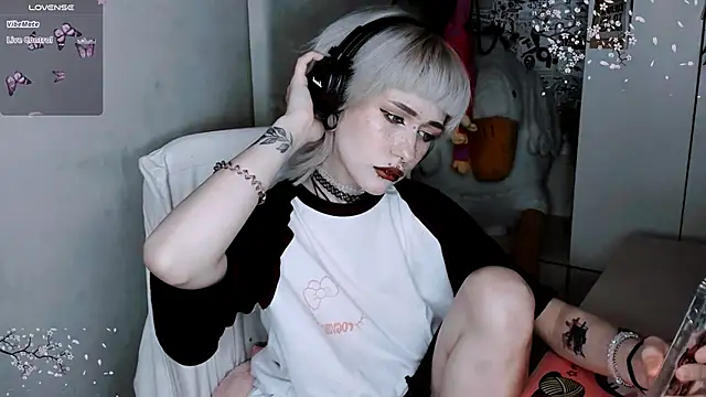 say mary online show from 11-09-25, 04:55