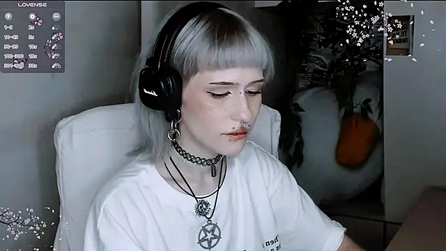 say mary online show from 11-04-25, 05:39