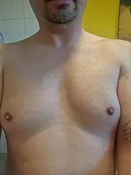 Picknick84 online show from 11-18-25, 02:31