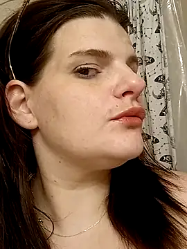 BeckiTooSweet online show from 12-20-25, 10:29