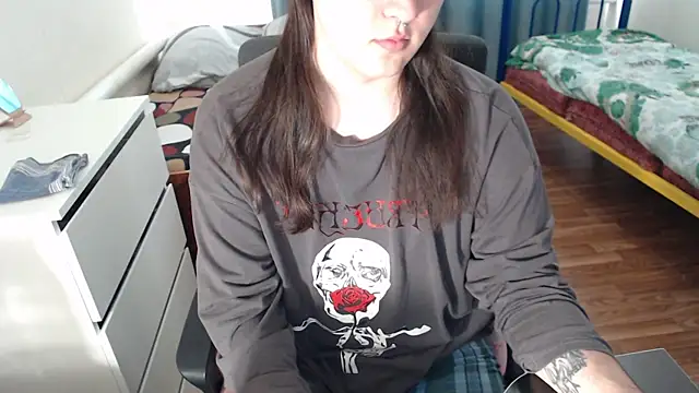 EvaMiron online show from 10-06-25, 09:54