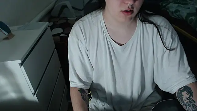 EvaMiron online show from 10-19-25, 10:18