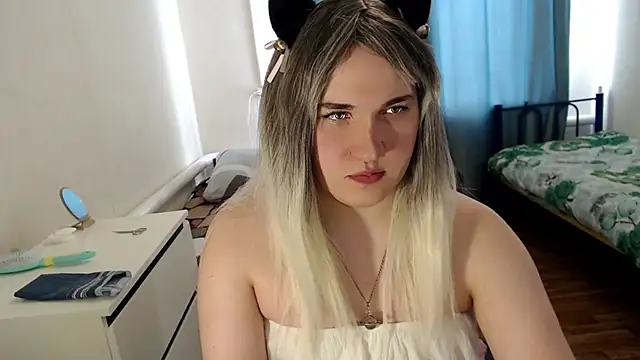 EvaMiron online show from 03-12-26, 07:34