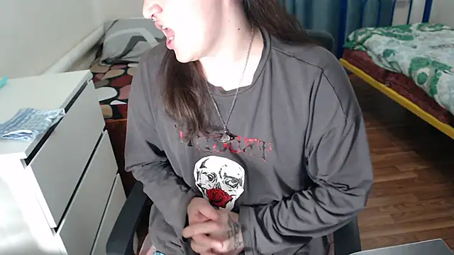 EvaMiron online show from 10-15-25, 12:02