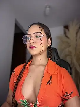 Snapshot of gretta_kler1 chatting on 02-26-26, 10:32 gretta kler1 online show from 02-26-26, 10:32