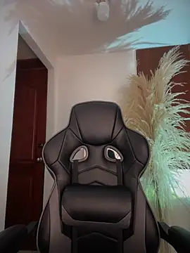 gretta kler1 online show from 10-10-25, 11:33