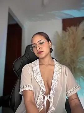 gretta kler1 online show from 10-03-25, 11:56