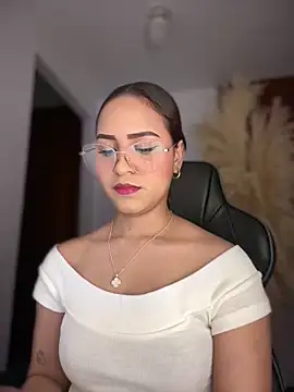 gretta kler1 online show from 01-06-26, 09:41