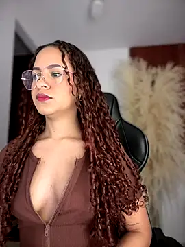 gretta kler1 online show from 10-16-25, 12:24