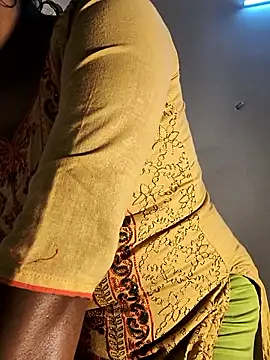 FANTASY QUEEN 07 online show from 04-30-26, 02:29