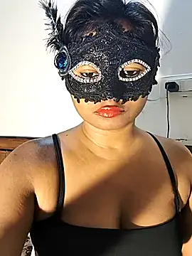 FANTASY QUEEN 07 online show from 11-29-25, 09:53