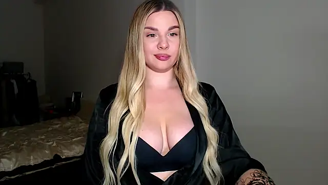 Snapshot of MiaMurMur chatting on 02-21-26, 05:48 MiaMurMur online show from 02-21-26, 05:48