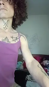 Snapshot of SuccubusTatuada chatting on 10-18-25, 08:11 SuccubusTatuada online show from 10-18-25, 08:11