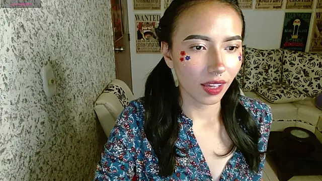 Snapshot of wild_kittys chatting on 05-15-26, 03:04 wild kittys online show from 05-15-26, 03:04