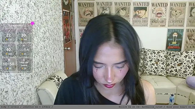 Snapshot of wild_kittys chatting on 04-21-26, 10:05 wild kittys online show from 04-21-26, 10:05