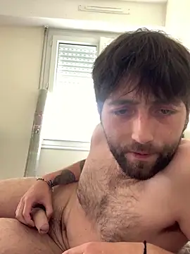 GuillaumebeauZizi online show from 06-01-26, 01:22