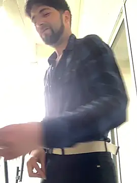 GuillaumebeauZizi online show from 05-05-26, 10:40