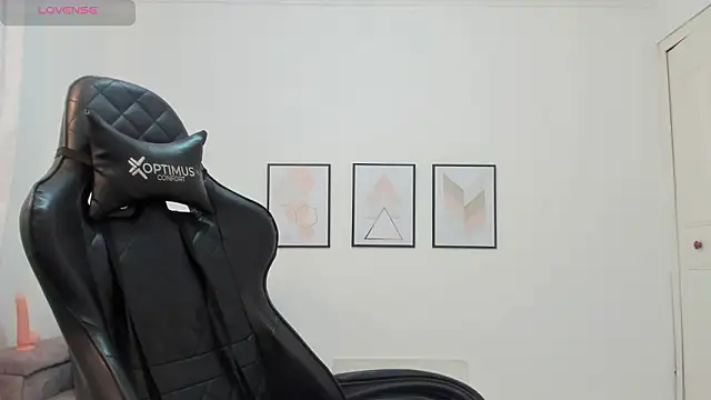 natalia curvy1 online show from 03-26-26, 05:44