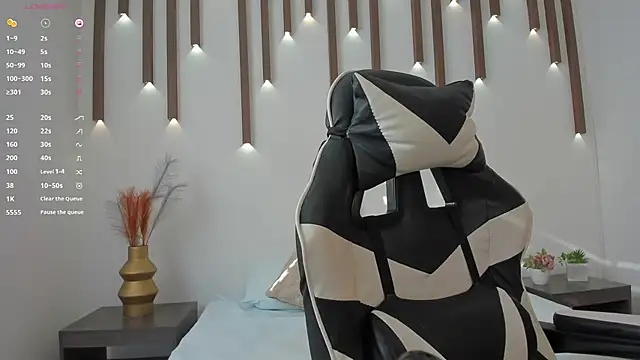 megan cooper28 online show from 11-08-25, 12:20