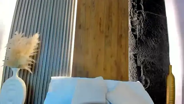 megan cooper28 online show from 10-23-25, 12:26