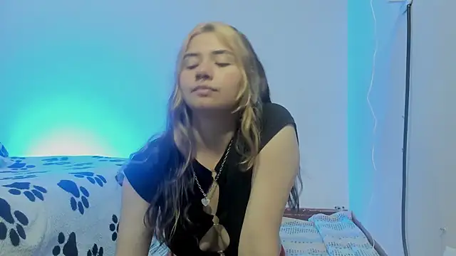 Amywhitexxxd online show from 02-05-25, 01:37