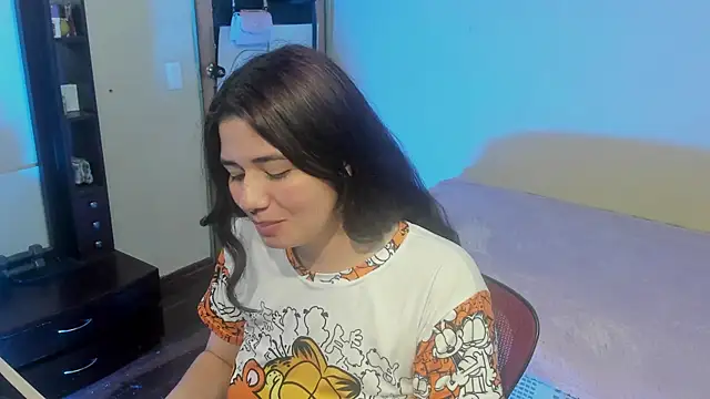 Amywhitexxxd online show from 01-06-25, 03:53