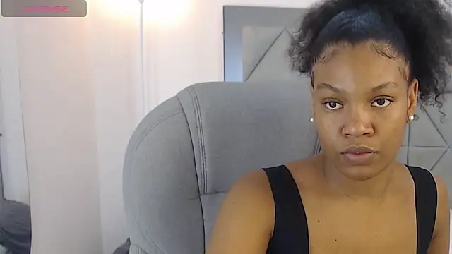 genesis moretz online show from 04-14-26, 03:11