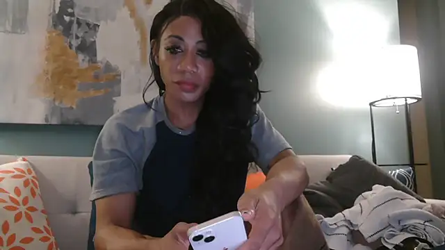 Snapshot of CaramelDipper chatting on 05-27-26, 08:00 CaramelDipper online show from 05-27-26, 08:00