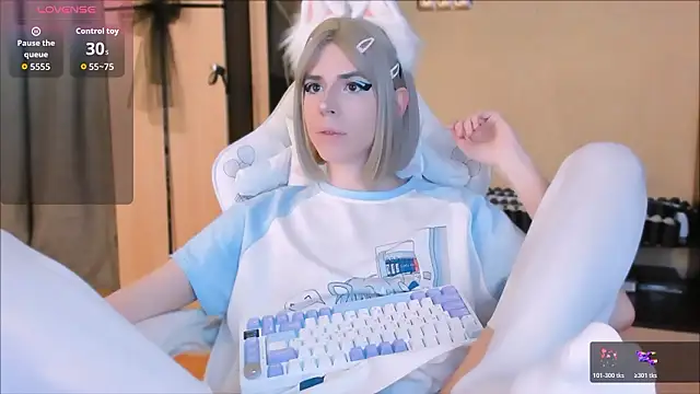 FemAlexa  online show from 02-17-26, 05:43