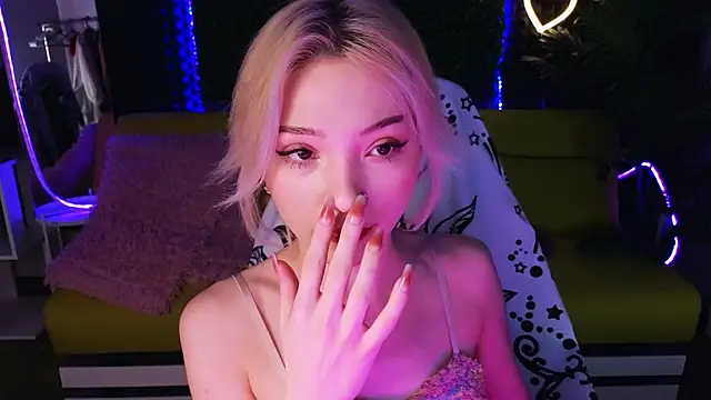 Snapshot of SandraBoyl chatting on 01-15-25, 01:02 SandraBoyl online show from 01-15-25, 01:02