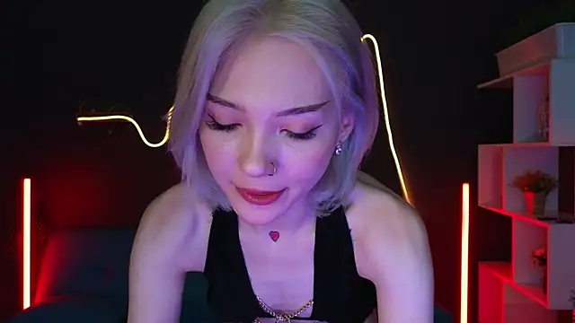 Snapshot of SandraBoyl chatting on 01-16-25, 04:17 SandraBoyl online show from 01-16-25, 04:17