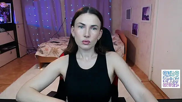 Daniela Cooperr online show from 05-28-26, 07:09