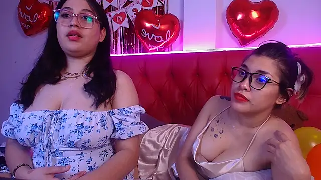 Snapshot of Little_Cuttie_ chatting on 02-15-25, 06:33 Little Cuttie online show from 02-15-25, 06:33