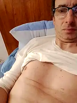 Snapshot of Anastasio33 chatting on 03-18-25, 07:44 Anastasio33 online show from 03-18-25, 07:44