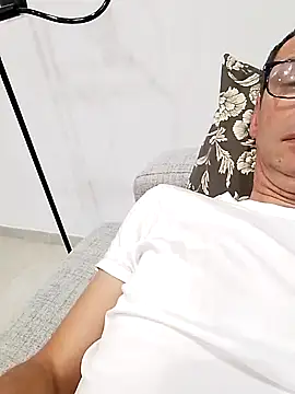 Snapshot of Anastasio33 chatting on 09-18-25, 10:35 Anastasio33 online show from 09-18-25, 10:35