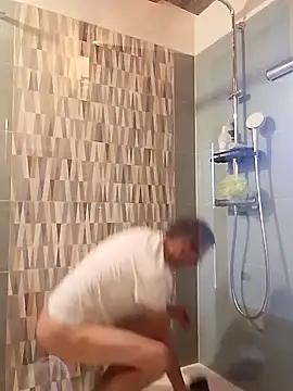 Snapshot of Anastasio33 chatting on 10-13-25, 06:15 Anastasio33 online show from 10-13-25, 06:15