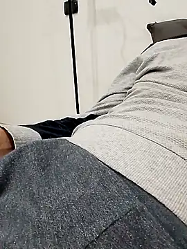 Snapshot of Anastasio33 chatting on 10-02-25, 10:13 Anastasio33 online show from 10-02-25, 10:13