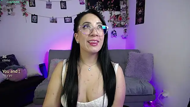 Snapshot of 77Scarlett chatting on 07-16-26, 04:20 77Scarlett online show from 07-16-26, 04:20